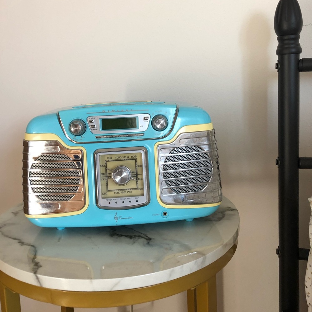Retro CD player & radio